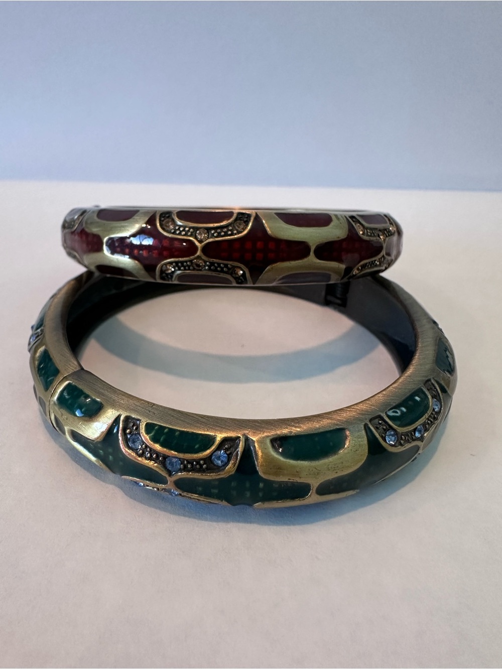 2 Coldwater Creek maroon and green with Goldtone Bracelets - Picture 7 of 13